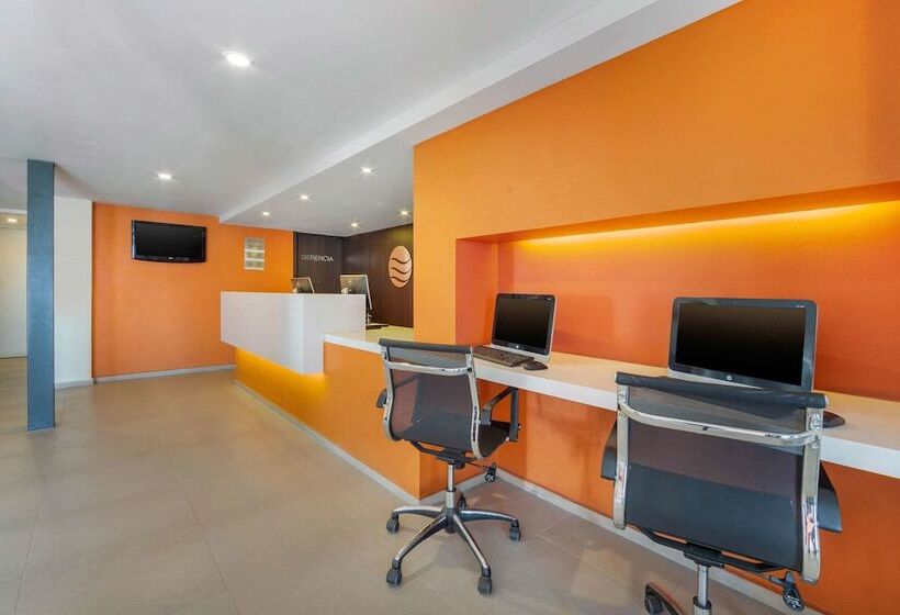 فندق Comfort Inn San Luis Potosi