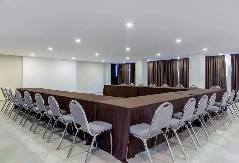 هتل Comfort Inn San Luis Potosi