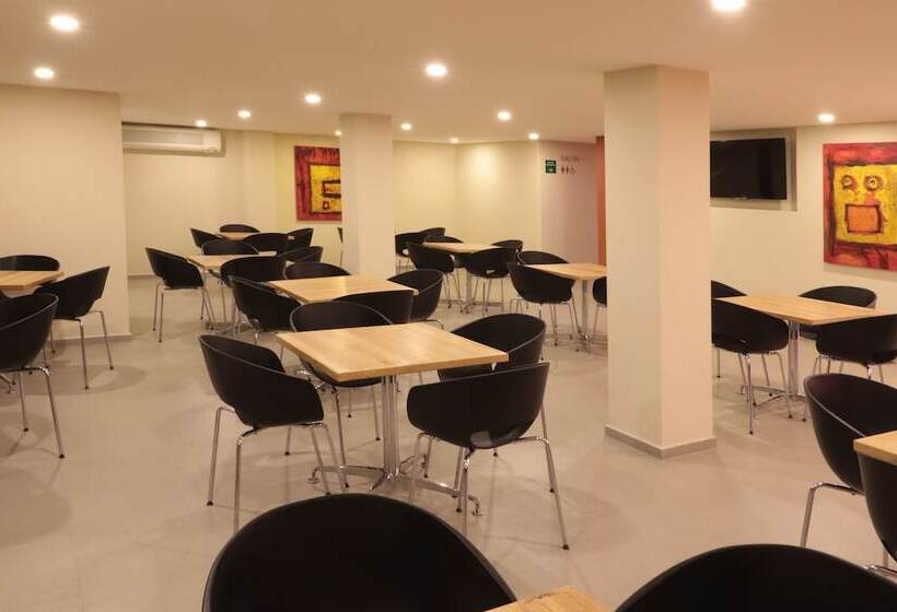 فندق Comfort Inn San Luis Potosi