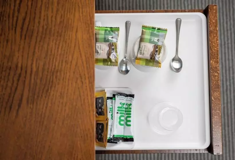 Commodore Hotel By Greene King Inns