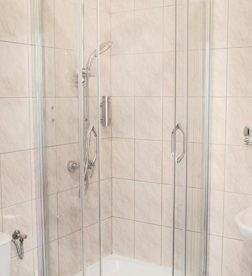 בית מלון כפרי Eden