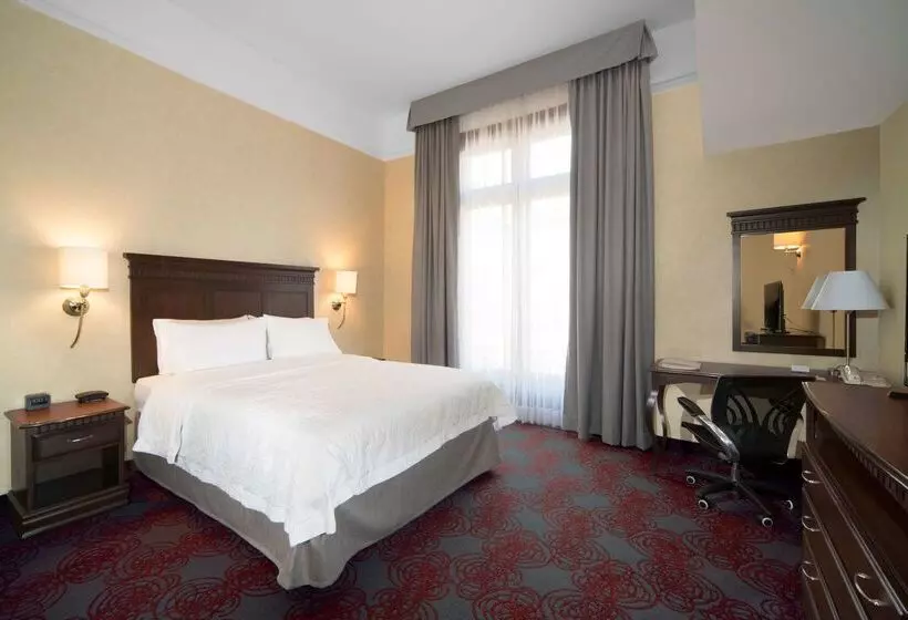 هتل Hampton Inn & Suites Mexico City Centro Historico