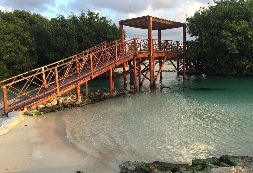 In Fashion Hotel & Spa