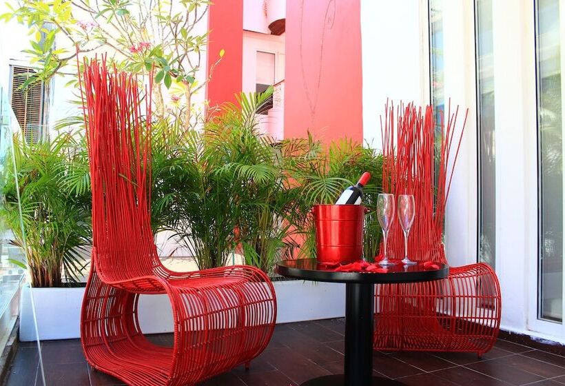 In Fashion Hotel & Spa