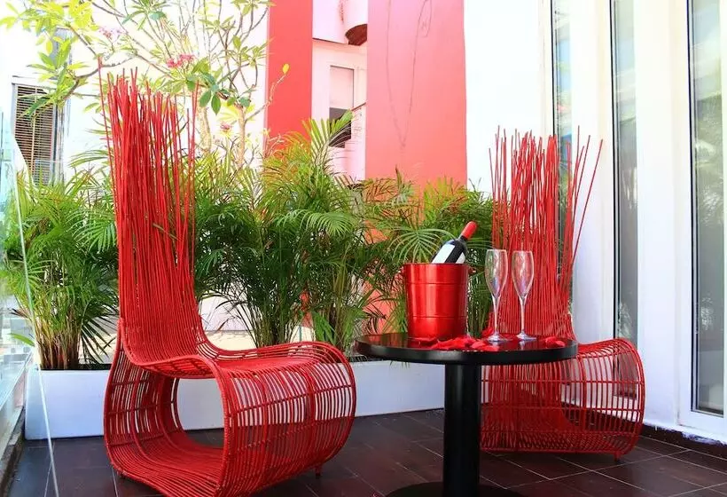 In Fashion Hotel & Spa