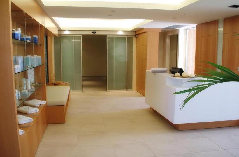 בית מלון כפרי Ionian Emerald Resort