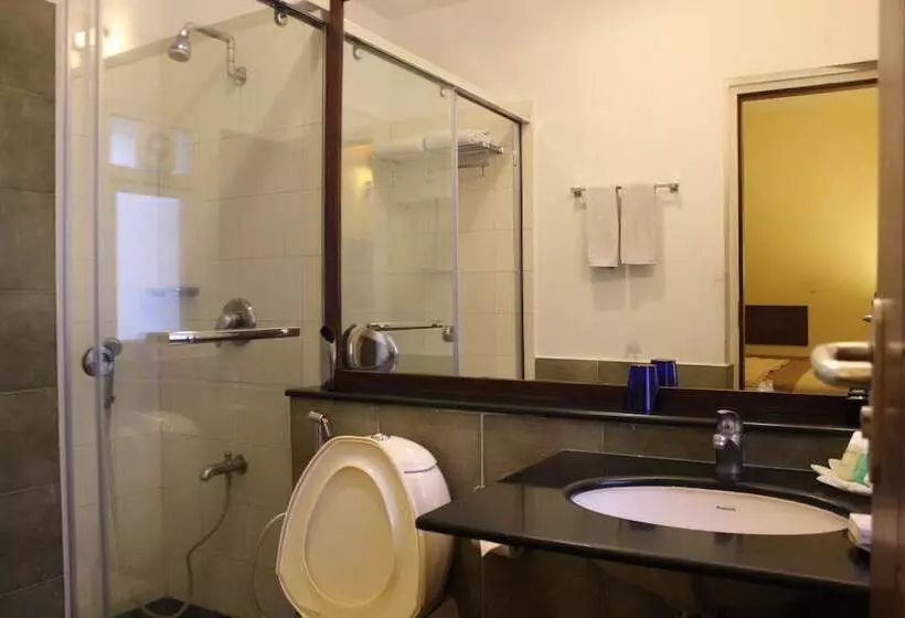 Upar Hotels Indiranagar