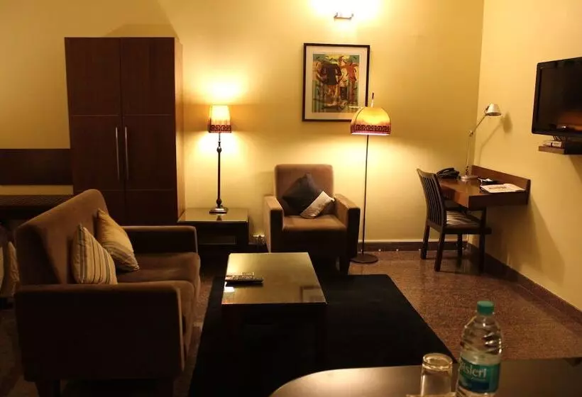 Upar Hotels Indiranagar