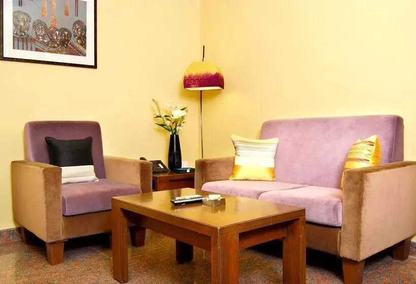 Upar Hotels Indiranagar