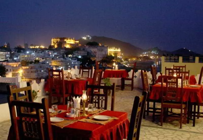 Hôtel Karohi Haveli   A Heritage