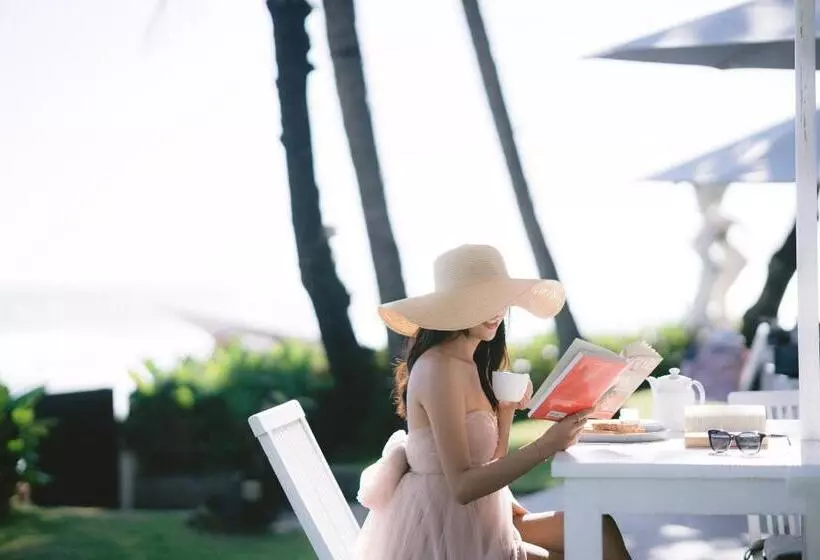 בית מלון כפרי Legong Keraton Beach