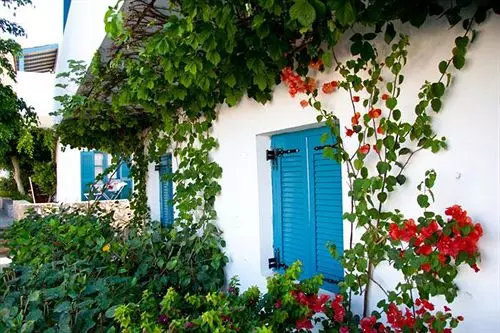 Mika Villas & Suites