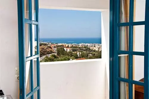 Mika Villas & Suites