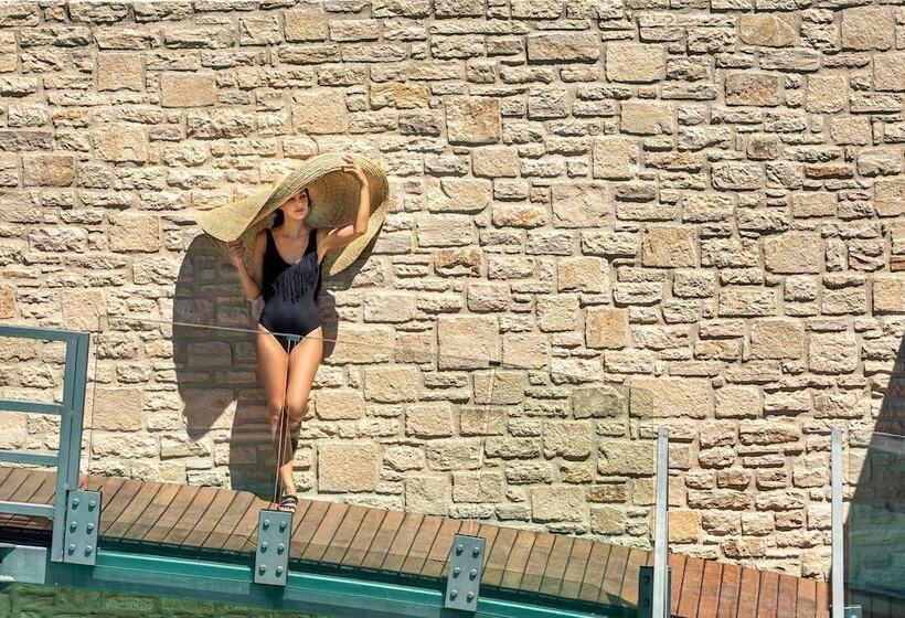 בית מלון כפרי Minos Mare Royal