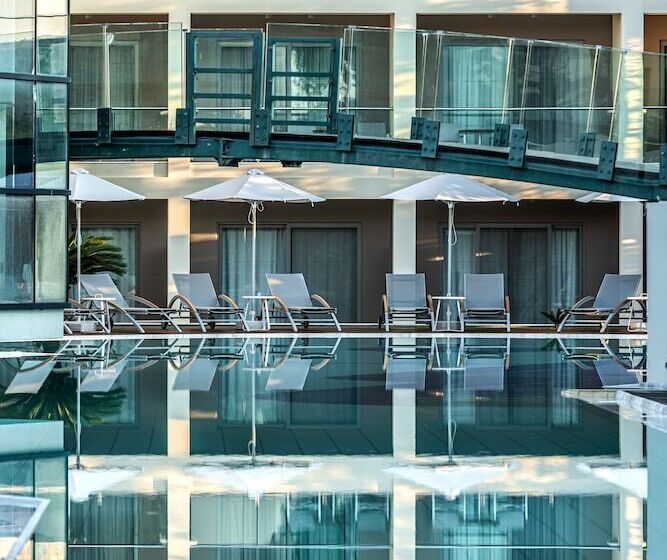 בית מלון כפרי Minos Mare Royal