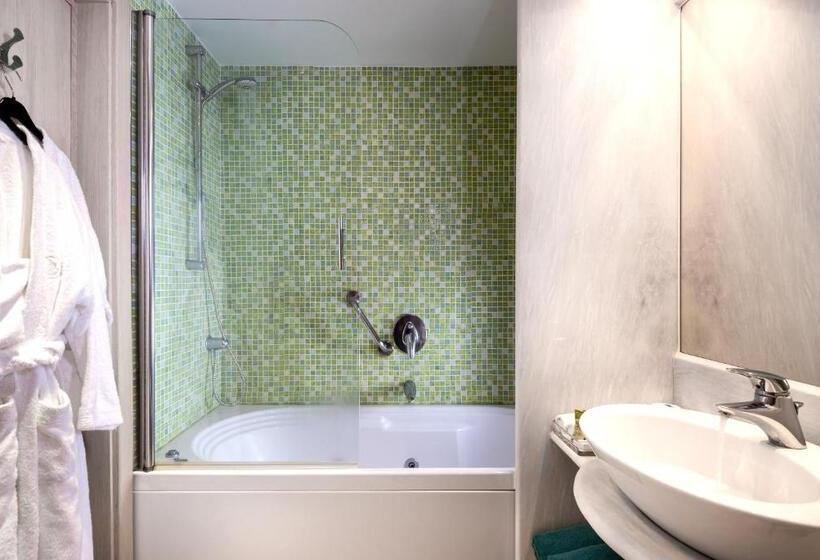 בית מלון כפרי Minos Mare Royal