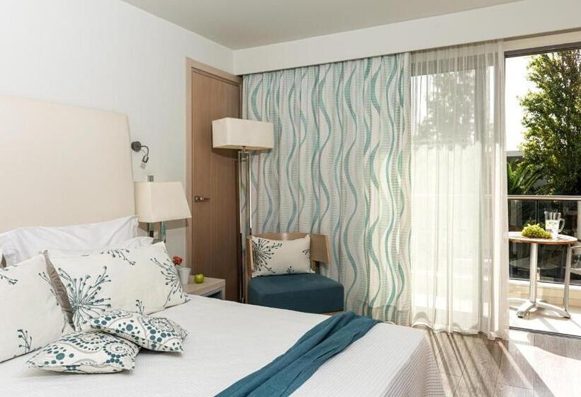 בית מלון כפרי Minos Mare Royal