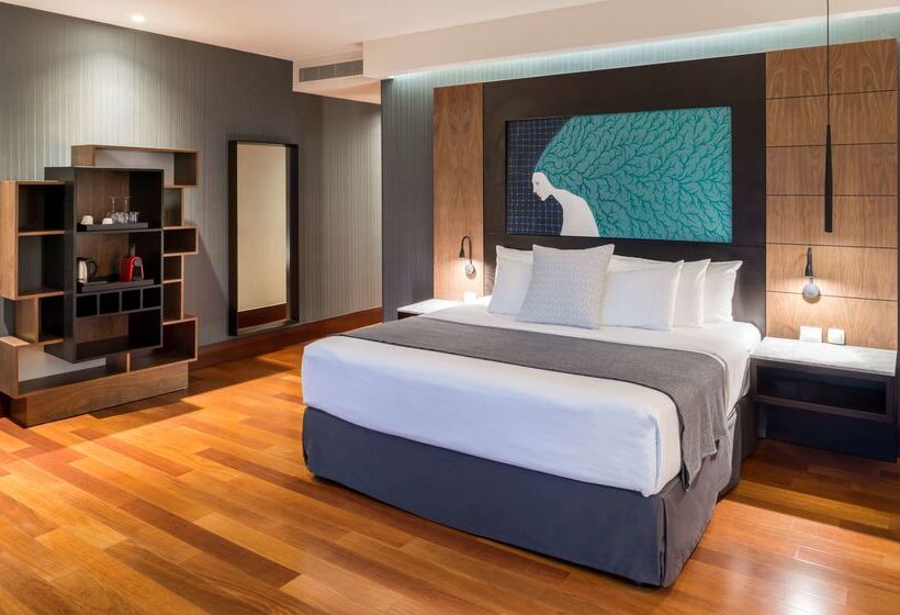 Hotel NH Collection Guadalajara Providencia