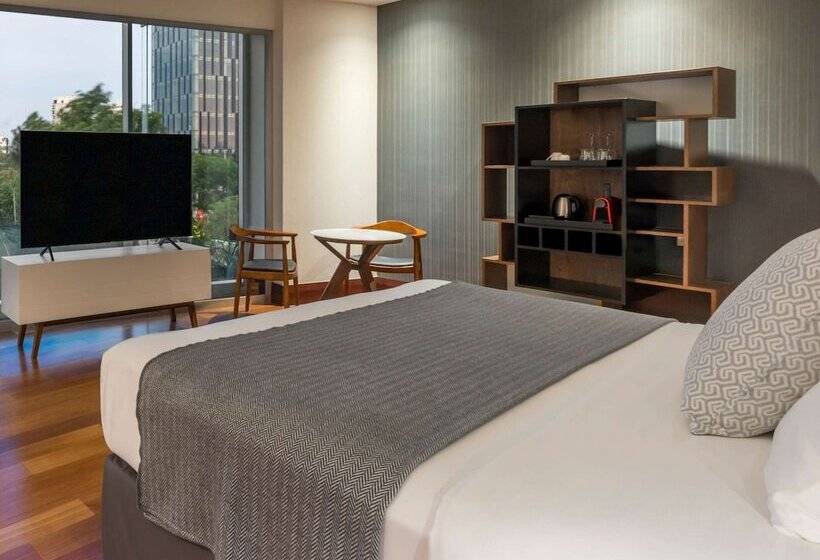 Hotel NH Collection Guadalajara Providencia