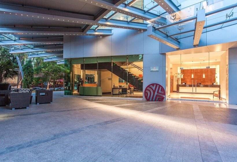 Hotel NH Collection Guadalajara Providencia