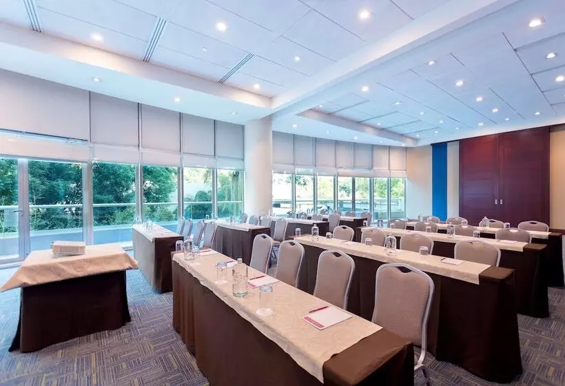 호텔 NH Collection Guadalajara Providencia