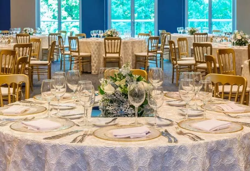 호텔 NH Collection Guadalajara Providencia