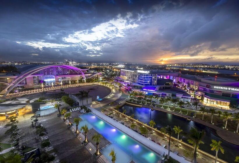 בית מלון כפרי Sheraton Puerto Rico Resort & Casino