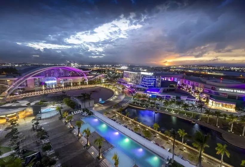 בית מלון כפרי Sheraton Puerto Rico Resort & Casino