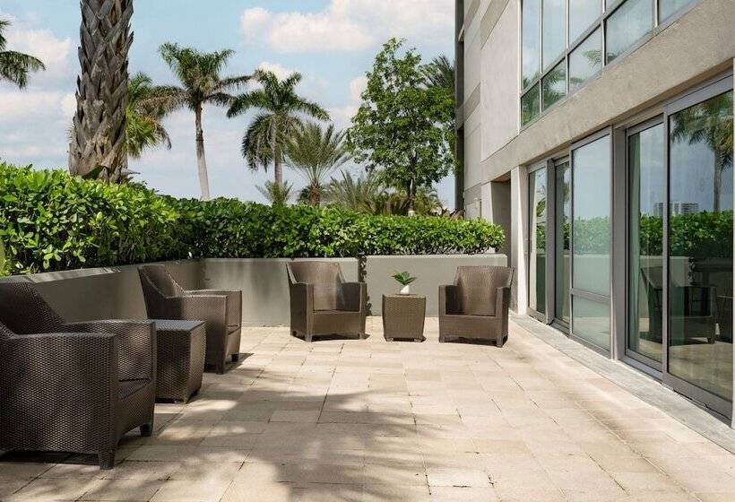 בית מלון כפרי Sheraton Puerto Rico Resort & Casino