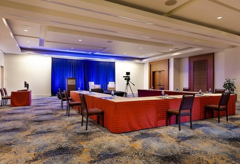 בית מלון כפרי Sheraton Puerto Rico Resort & Casino