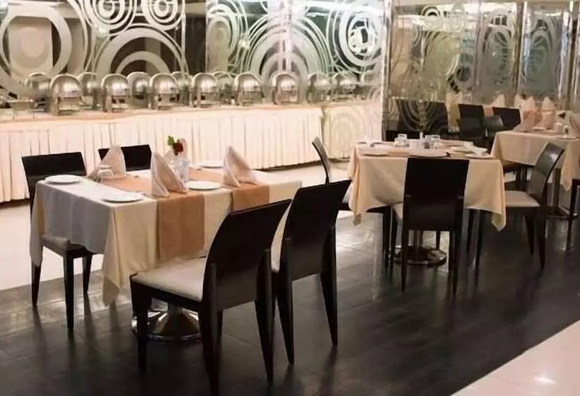 Отель Solitaire