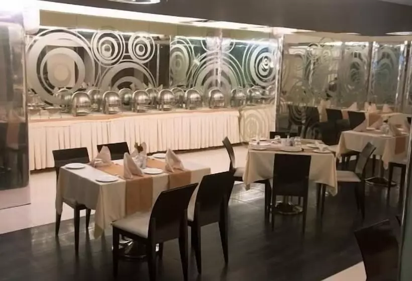 Отель Solitaire