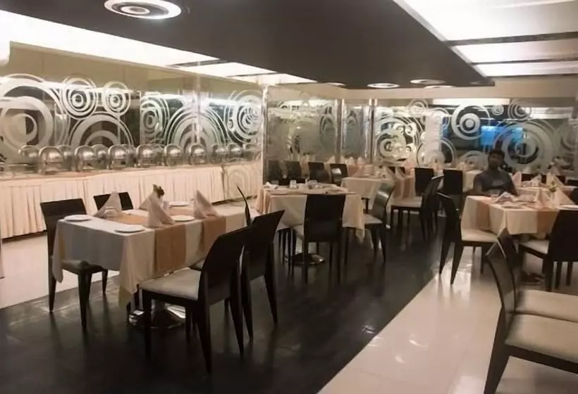 Отель Solitaire