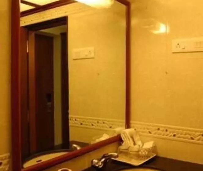 Отель Solitaire