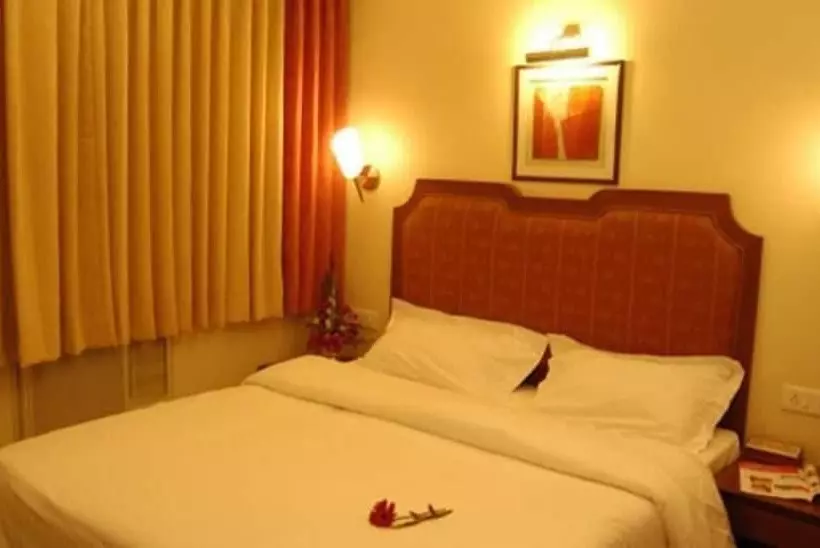 Отель Solitaire