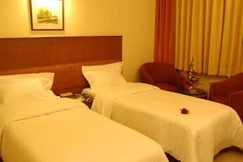 Отель Solitaire