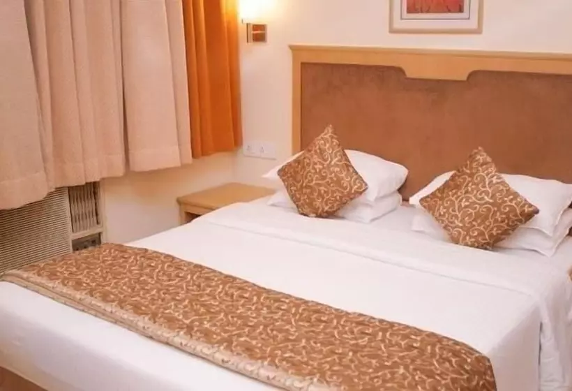 Отель Solitaire