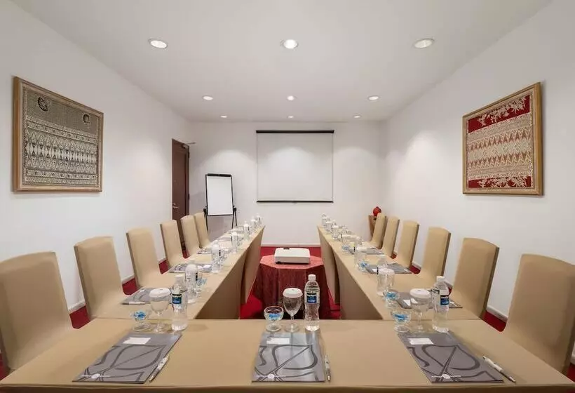 Indra Maya Pool Villas