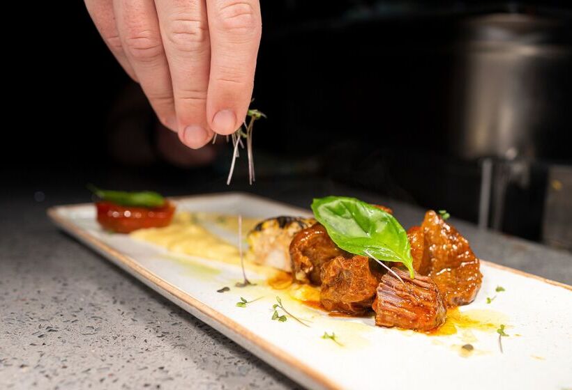 Kresten Royal Euphoria Resort