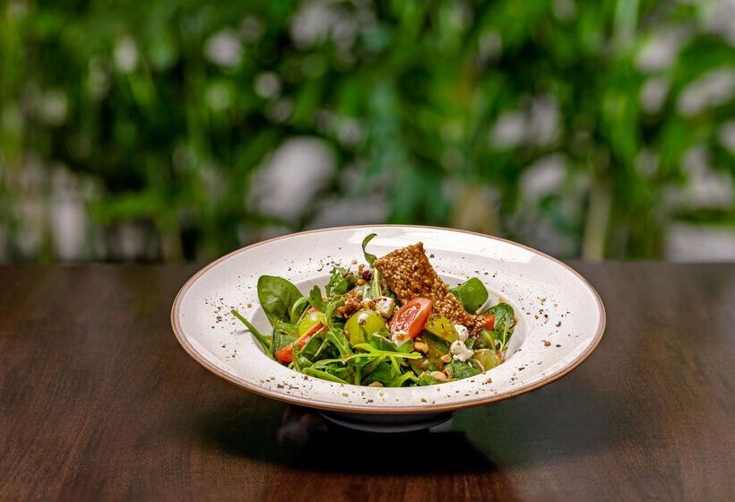 Kresten Royal Euphoria Resort