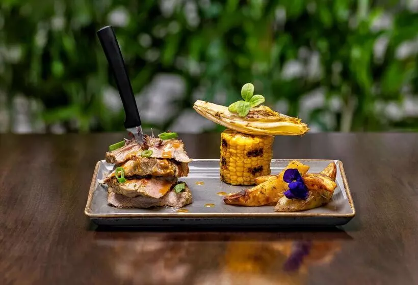 Kresten Royal Euphoria Resort