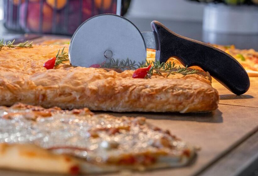 Kresten Royal Euphoria Resort