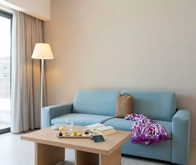 Kresten Royal Euphoria Resort