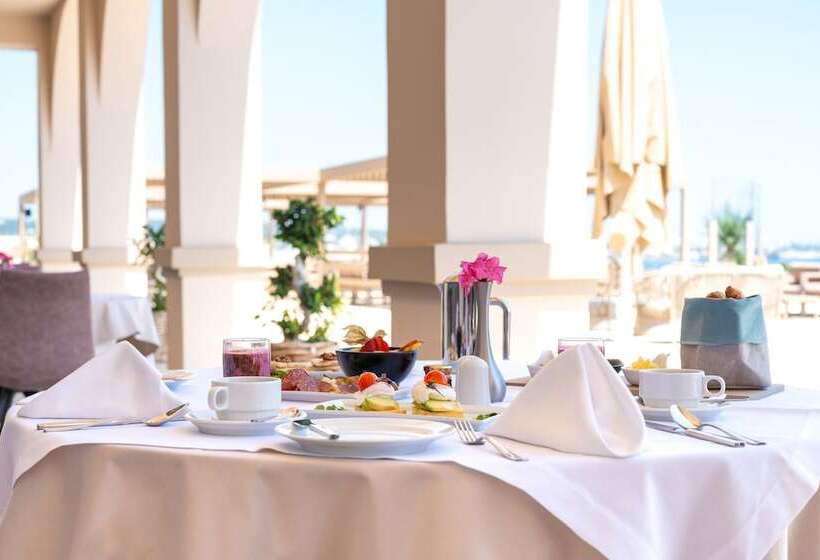 Kresten Royal Euphoria Resort