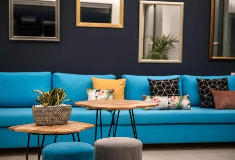 Kristalli Hotel Apartments