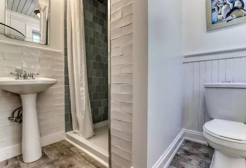 Aamiaismajoitus (B&B) Pangea House