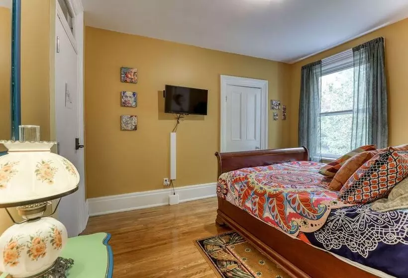 Aamiaismajoitus (B&B) Pangea House