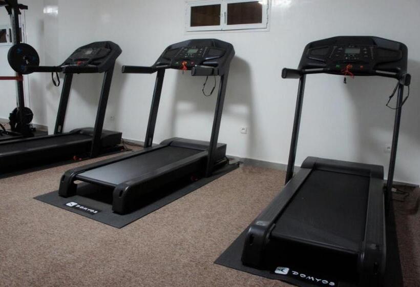 هتل Valencia Hôtel & Appartements