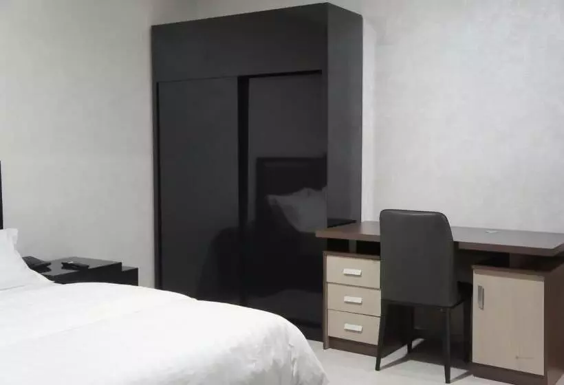 هتل Valencia Hôtel & Appartements