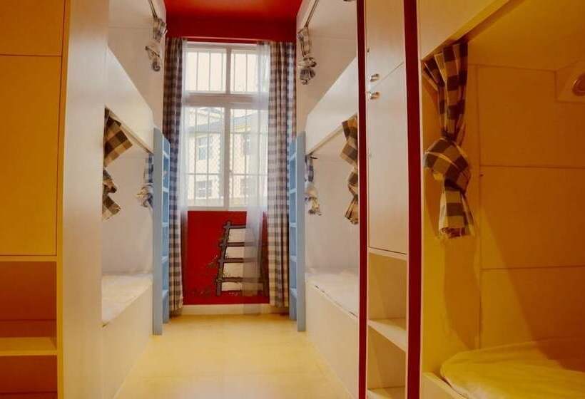 Shangrila Free Life Youth Hostel